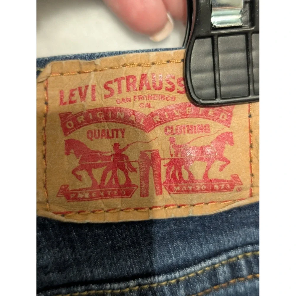 Levi's 505 Straight Leg Jeans Womens 10M Dark Wash Denim W30 L32 Mid Rise 15505